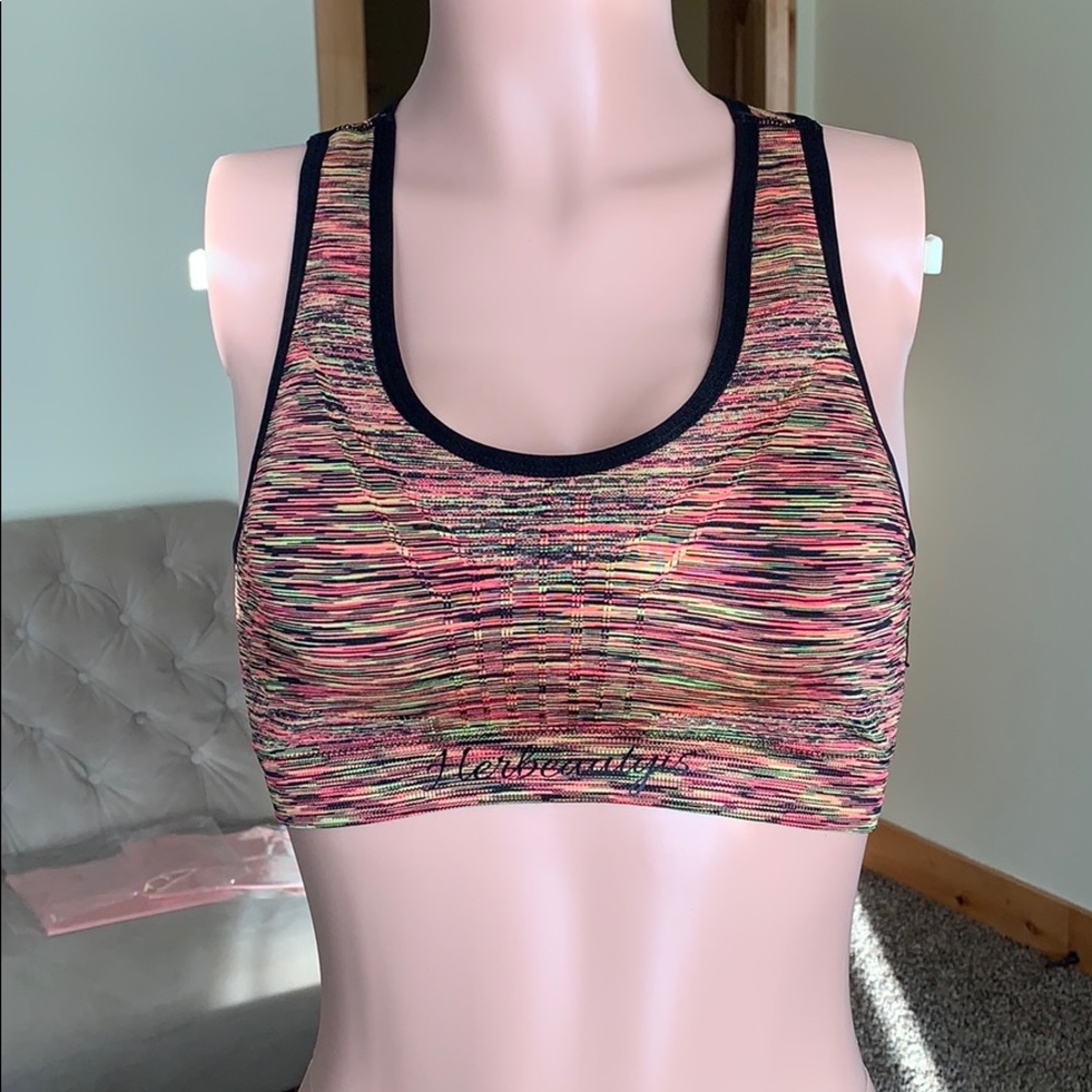 Herbeautyis Razorback Sports Bra